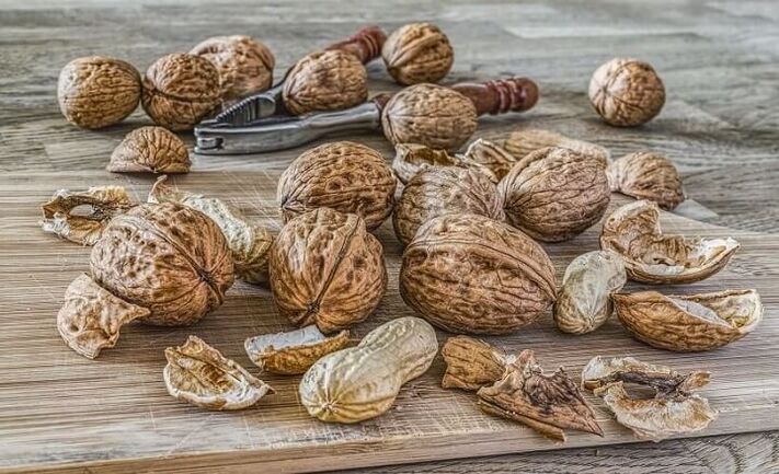 مردانہ صحت کے لئے مختلف گری دار میوے